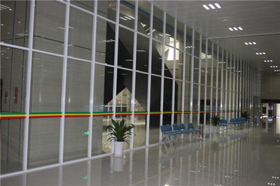 【山西亮科隔墙厂家晋中防火隔断型材 防火系数高】价格,厂家,图片,隔断用板材,山东亮科装饰工程-